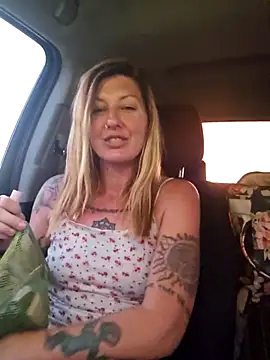 SheIsSomething online show from 3, 3, 2026