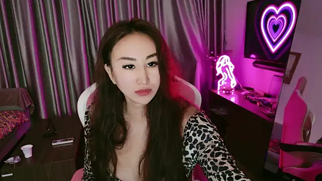 AsianQueens online show from 3, 12, 2025