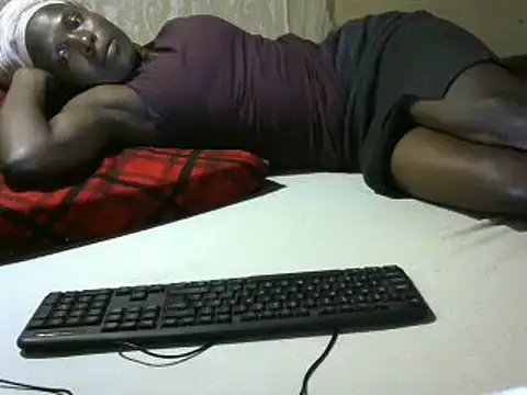 cute-shamza online show from 18, 3, 2025