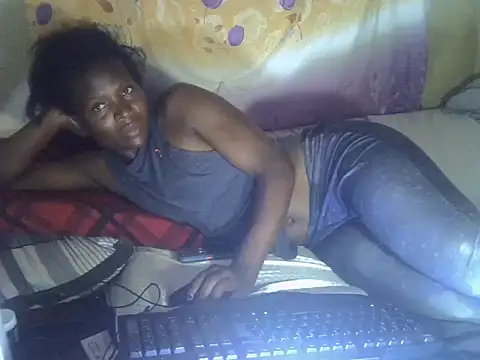 cute-shamza online show from 14, 4, 2026