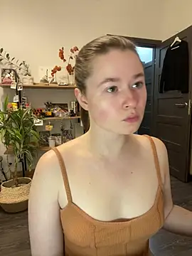 Snapshot of sweetest_pie chatting on 26, 2, 2025 sweetest pie online show from 26, 2, 2025