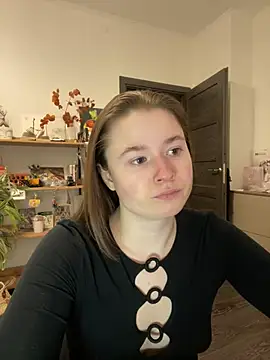 Snapshot of sweetest_pie chatting on 2, 3, 2025 sweetest pie online show from 2, 3, 2025