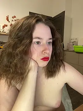 Snapshot of sweetest_pie chatting on 22, 2, 2025 sweetest pie online show from 22, 2, 2025