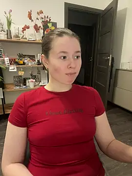 Snapshot of sweetest_pie chatting on 13, 3, 2025 sweetest pie online show from 13, 3, 2025