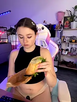 sweetest pie online show from 16, 11, 2025