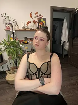 Snapshot of sweetest_pie chatting on 16, 2, 2025 sweetest pie online show from 16, 2, 2025