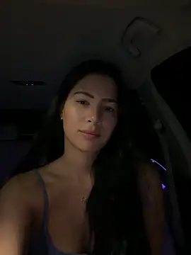 clairewntr online show from 8, 4, 2026