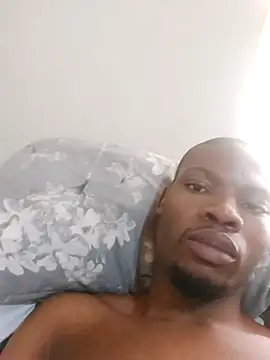 Snapshot of Malibongwe17 chatting on 29, 9, 2025 Malibongwe17 online show from 29, 9, 2025
