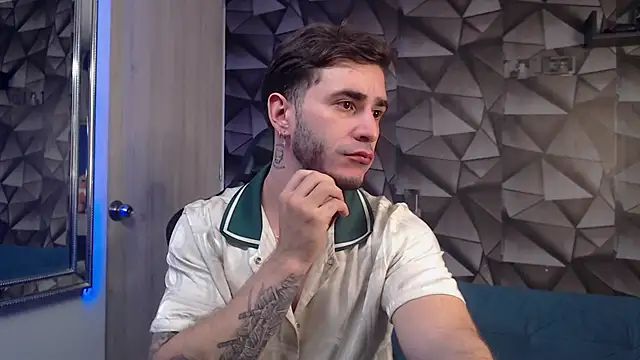 Latino stud4u online show from 21, 11, 2025