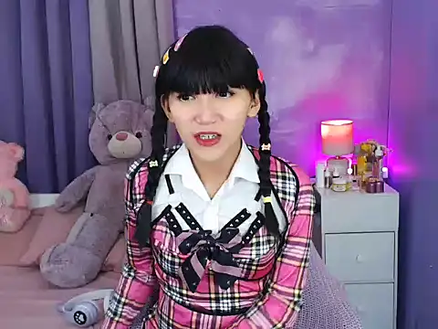 urlovelyfreya online show from 12, 10, 2025