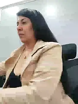 Snapshot of aisha_latina chatting on 24, 2, 2025 aisha latina online show from 24, 2, 2025