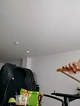 aisha latina online show from 9, 10, 2025