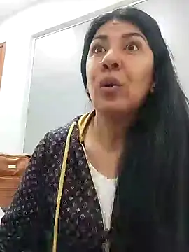 Snapshot of aisha_latina chatting on 12, 2, 2025 aisha latina online show from 12, 2, 2025