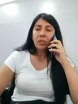 Snapshot of aisha_latina chatting on 27, 2, 2025 aisha latina online show from 27, 2, 2025