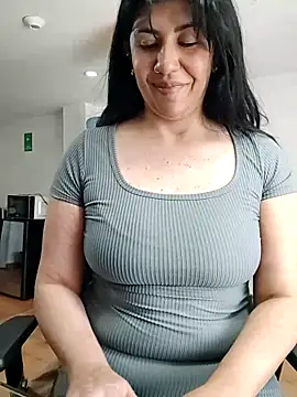 aisha latina online show from 22, 6, 2026