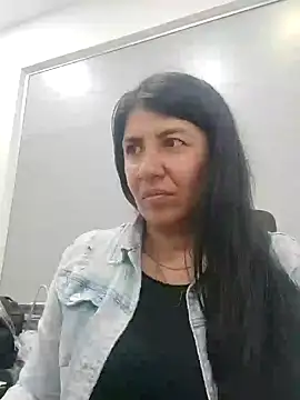 Snapshot of aisha_latina chatting on 20, 2, 2025 aisha latina online show from 20, 2, 2025