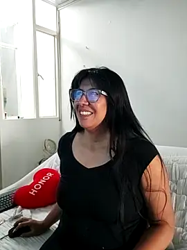 aisha latina online show from 11, 2, 2026