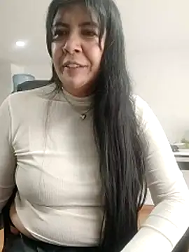 aisha latina online show from 24, 4, 2026