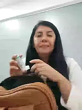 Snapshot of aisha_latina chatting on 25, 2, 2025 aisha latina online show from 25, 2, 2025
