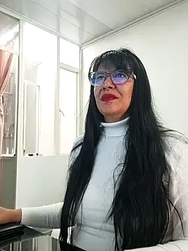 aisha latina online show from 25, 2, 2026