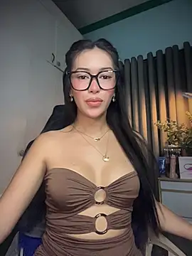 Snapshot of Jasmine_Elcock chatting on 16, 6, 2026 Jasmine Elcock online show from 16, 6, 2026