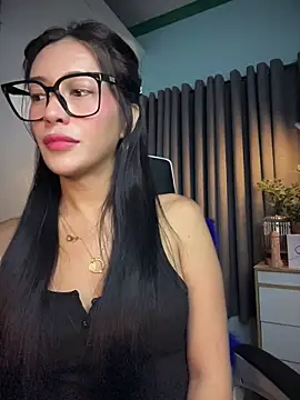 Snapshot of Jasmine_Elcock chatting on 7, 6, 2026 Jasmine Elcock online show from 7, 6, 2026