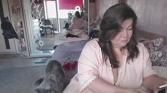 femme fatale1 online show from 12, 10, 2025