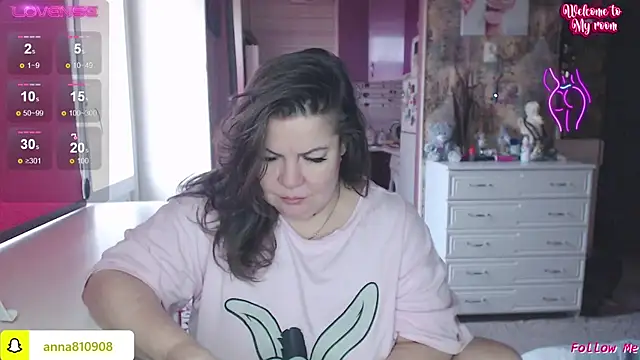 femme fatale1 online show from 21, 12, 2025