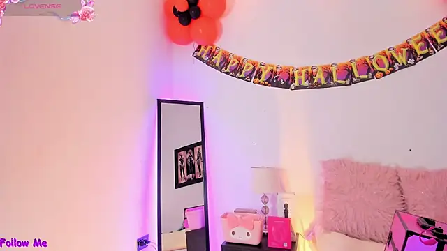 SophieRossi online show from 15, 10, 2025