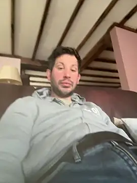 Taxidriver1988 online show from 19, 2, 2026