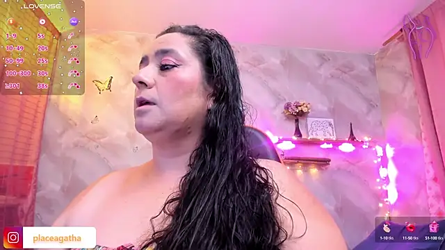 Snapshot of agathaxxx-69 chatting on 23, 9, 2025 agathaxxx-69 online show from 23, 9, 2025