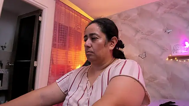 Snapshot of agathaxxx-69 chatting on 27, 9, 2025 agathaxxx-69 online show from 27, 9, 2025