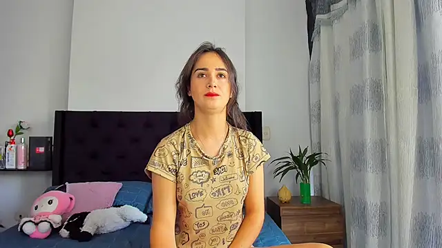 AndreaStivens online show from 10, 9, 2025