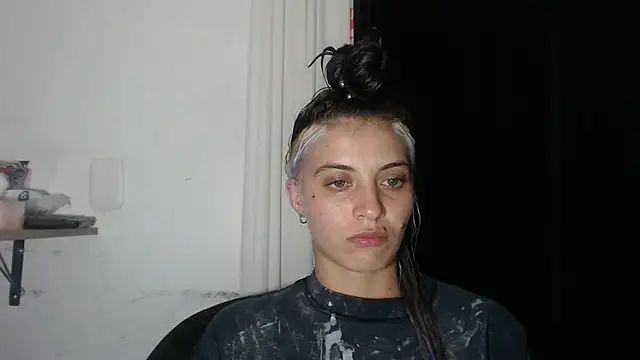Snapshot of mariecam420 chatting on 28, 2, 2025 mariecam420 online show from 28, 2, 2025