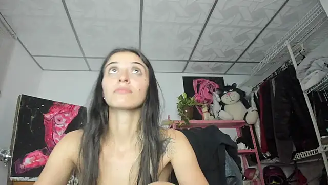 Snapshot of mariecam420 chatting on 28, 5, 2026 mariecam420 online show from 28, 5, 2026