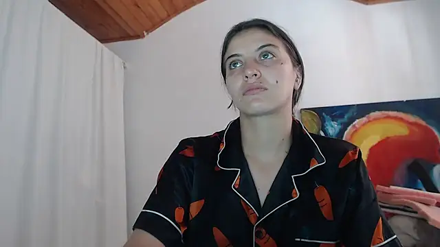 Snapshot of mariecam420 chatting on 9, 11, 2025 mariecam420 online show from 9, 11, 2025