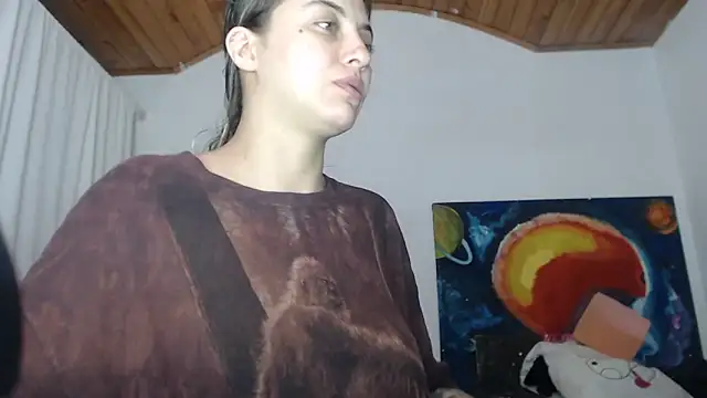 Snapshot of mariecam420 chatting on 3, 11, 2025 mariecam420 online show from 3, 11, 2025