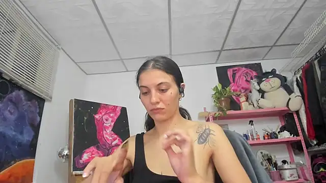 Snapshot of mariecam420 chatting on 27, 5, 2026 mariecam420 online show from 27, 5, 2026