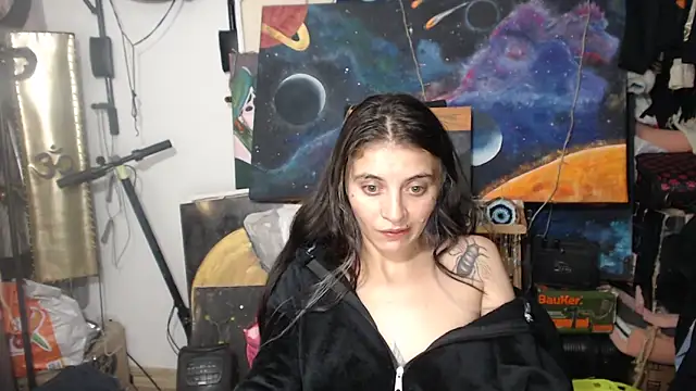 Snapshot of mariecam420 chatting on 9, 3, 2025 mariecam420 online show from 9, 3, 2025