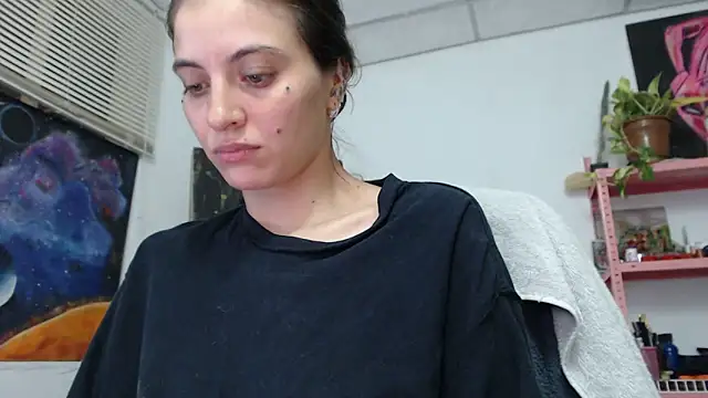 Snapshot of mariecam420 chatting on 3, 6, 2026 mariecam420 online show from 3, 6, 2026