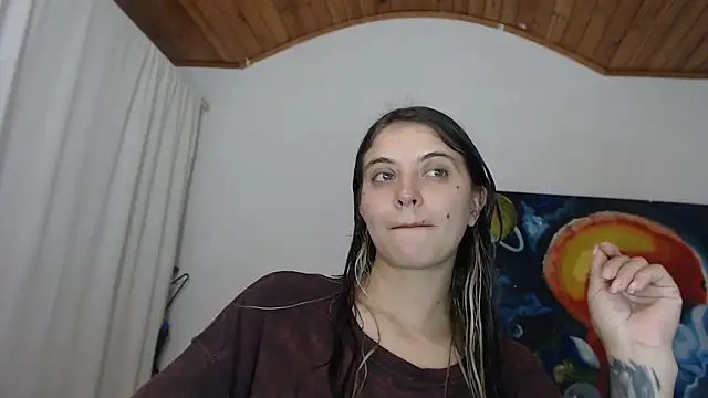 Snapshot of mariecam420 chatting on 20, 10, 2025 mariecam420 online show from 20, 10, 2025