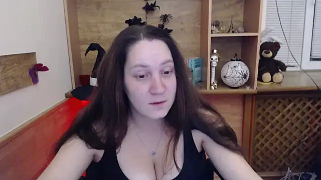 JosieJun  online show from 4, 11, 2025