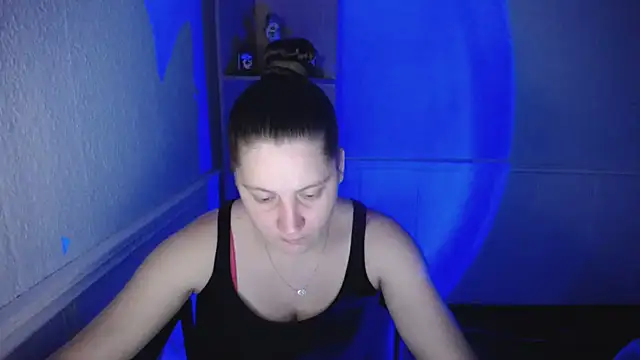 JosieJun  online show from 27, 10, 2025