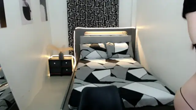 AmazingLuchie online show from 3, 12, 2025