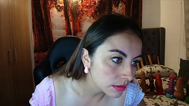Snapshot of sofia23dirty chatting on 2, 6, 2026 sofia23dirty online show from 2, 6, 2026
