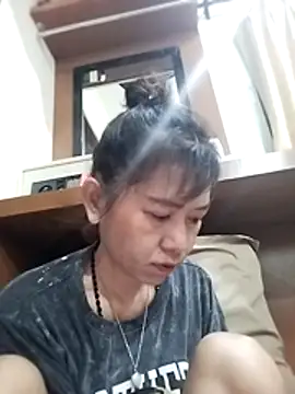 Snapshot of Little_suzy5 chatting on 30, 5, 2026 Little suzy5 online show from 30, 5, 2026