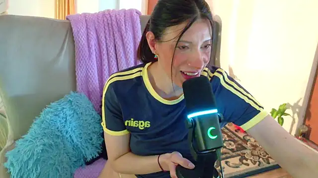 Snapshot of magali_19 chatting on 30, 5, 2026 magali 19 online show from 30, 5, 2026