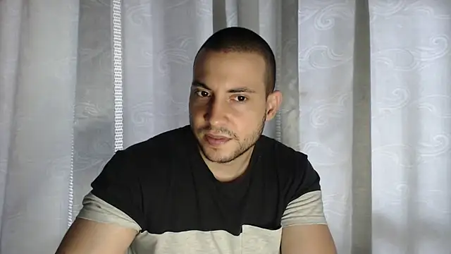 Armando 2002 online show from 15, 10, 2025