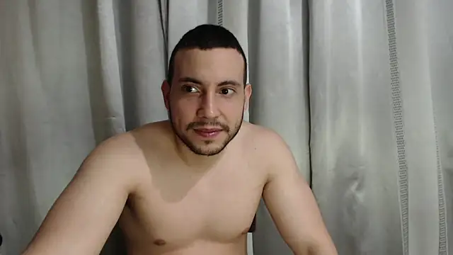 Snapshot of Armando_2002 chatting on 13, 5, 2026 Armando 2002 online show from 13, 5, 2026