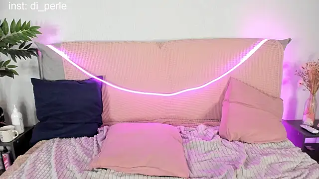 Snapshot of di_perle chatting on 9, 12, 2024 di perle online show from 9, 12, 2024